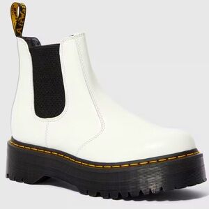 DR MARTENS WHITE LEATHER PLATFORM CHELSEA BOOTS, SIZE 6